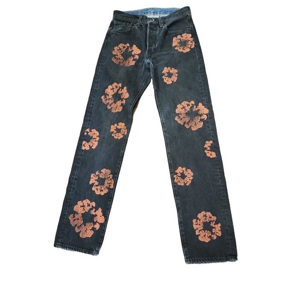 DENIM TEARS x Levi’s 501 Jeans Cotton Black Red Clay Stamped Wreath Men's 29x32 - Picture 1 of 9